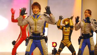 ウルトラマンと怪獣が一緒になってインフルエンザを吹き飛ばせ!みんな体操が大好き!!