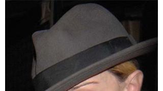 マドンナ、婚約か?23歳の恋人ジェズスの両親に会いにブラジルへ