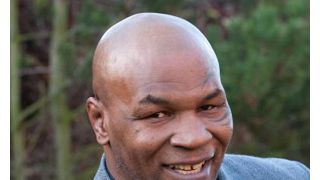 マイク・タイソン、逮捕！ロサンゼルスの空港でパパラッチを殴る