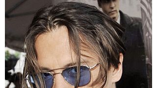 ジョニー・デップ、世話になった財政難のニコラス・ケイジに救いの手？