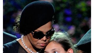 マイケル・ジャクソンさんの長女パリス　部屋はパパのポスターだらけ