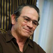 BOSSのCMでもおなじみトミー・リー・ジョーンズ、監督予定だった新作を降板 主演もナシ