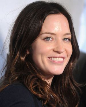 エミリー ブラント 10代の頃はどもってしまうのがイヤでしゃべれず シネマトゥデイ