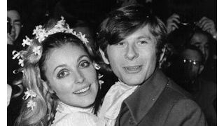 ロマン・ポランスキー監督、カルト集団に殺された妻とのヌード写真がオークションへ！