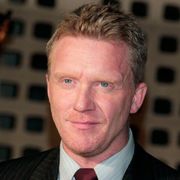 恋人をかんだと言われているアンソニー・マイケル・ホール 元恋人が「彼はそんな人じゃない」と反論
