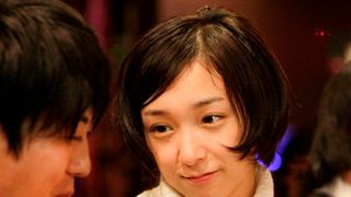 加護亜依、これぞ肉食系女子!ブリブリの甘ったるい表情の裏に隠れた獲物を狙う顔が解禁!