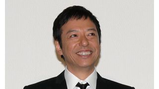 板尾創路、脱・白タキシード!「今では映画が自分の子どものよう…皆さんの手で成長させて」