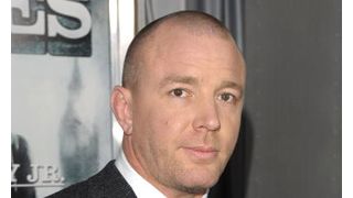 ガイ・リッチー監督、自身のレコード会社設立で馴染みのバンドをデビュー