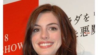 アン・ハサウェイ、2010年ヘイスティング・プディング賞を受賞