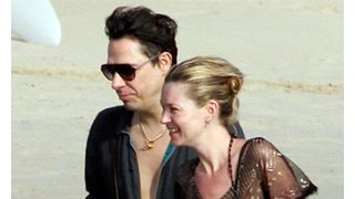 婚約したばかりのケイト・モス、駆け落ち結婚を希望