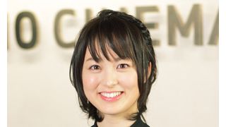 NHK連ドラ主演に抜擢の18歳、朝倉あき、シネコンスタッフ姿で350スクリーンに登場