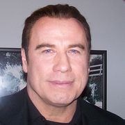 ジョン・トラヴォルタ、息子の死と、自らの飛行機でハイチ救済に向かったことを語る