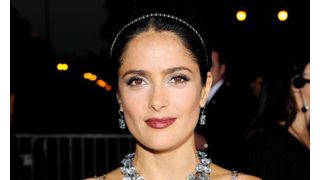 「アグリー・ベティ」の打ち切りが原因!?サルマ・ハエックが新作映画をドタキャン!?