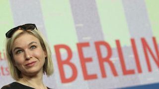 ベルリン国際映画祭開幕!レニー・ゼルウィガーら東西の美女と審査員団が会見