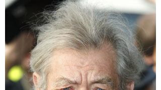 イアン・マッケラン、支援する組合員の「小児性愛」判明でショック