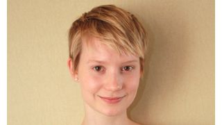 ジョニ・デ最新作『アリス・イン・ワンダーランド』のアリスは戦う強い女！伝説の救世主に