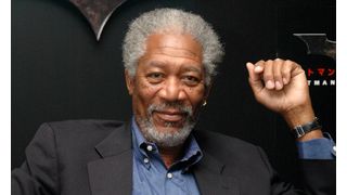 モーガン・フリーマン、左手がまひで動かないことを告白…交通事故から1年半