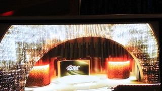 今年のアカデミー賞授賞式のステージはスワロフスキーのクリスタルを10万個!
