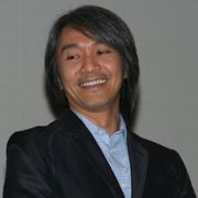 チャウ・シンチーがブルース・リーの『ドラゴンへの道』をリメイク?アン・ハサウェイとジャック・ブラックが主演か