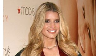 ジェシカ・シンプソン、「子豚飼ったら豚肉は食べちゃダメなの？」発言にPETA憤慨