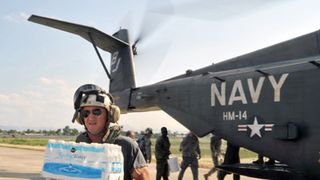 ショーン・ペン、がれきの下から子どもと女性を救助　現地ではヒーロー・ペンと呼ばれる