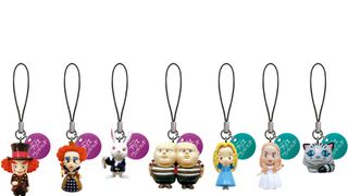 『アリス・イン・ワンダーランド』前売券特典としてスタッフキャストお墨付きの携帯ストラップ！