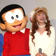 『ドラえもん』初日、声優アイドル・飯塚雅弓の登場で“大きなお友だち”の野太い声援に包まれる