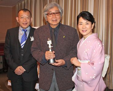 山田洋次監督、吉永小百合、鶴瓶が外国人記者の前で「映画は、言葉、文化の垣根を越える」