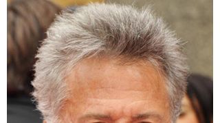 ダスティン・ホフマン、72歳で監督デビュー