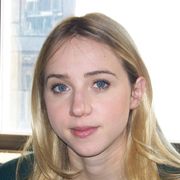 祖父も両親も巨匠!サラブレッド女優は5歳から脚本を読んでいた!