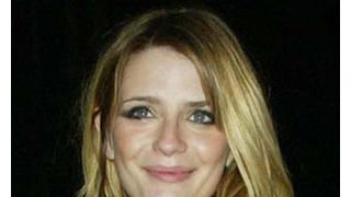 ミーシャ・バートン、店でクレジットカードの使用を断られる