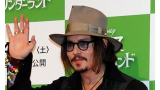 ジョニー・デップ来日会見！ファンからの熱い歓迎に「日本は特別な国」と感激！