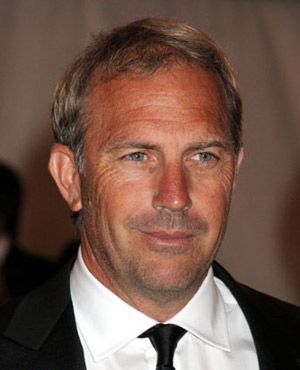 ケヴィン コスナーの妻がまた妊娠 7人のパパに シネマトゥデイ