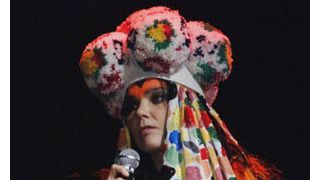 ビョーク、3D「科学ミュージカル」をミシェル・ゴンドリー監督と製作