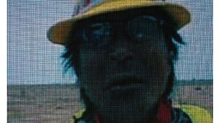 アースマラソン中の間寛平がイランから中継で沖縄に登場！衛星と後輩芸人を使って「なめなめくじくじ！」