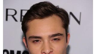 「ゴシップガール」のエド・ウェストウィック、レストランで一般客のカメラにキレる