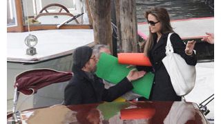 アンジェリーナ・ジョリーとブラッド・ピット、島を借り切ってイースター休暇