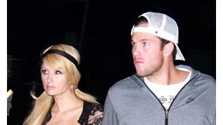 パリス・ヒルトン、恋人と別れた理由は仕事に利用しようとしたから