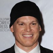 ガン治療で髪が抜けたマイケル・C・ホール、新作映画では約100万円のカツラを使用