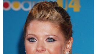 『アメリカン・パイ』のタラ・リード、億万長者との婚約解消を認める