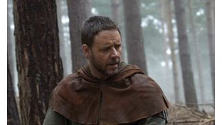 ラッセル・クロウ、ロビン・フッド役の雄姿がオーストラリアの切手に