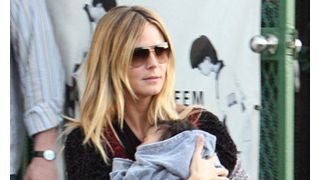 「プロジェクト・ランウェイ」のハイジ・クラム、妊娠中にズボンが脱げなくなって夫がハサミで裁断