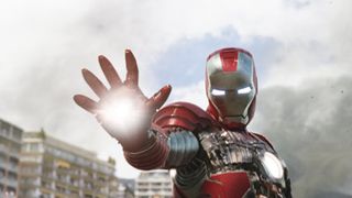 アイアンマン、F1モナコグランプリの最中に超精密変身！壮絶バトルシーンの動画公開！