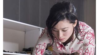 「龍馬伝」の書家と『シックス・センス』の監督がコラボ!パワー扇子に込められた4文字とは?