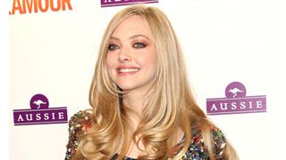 『マンマ・ミーア！』のアマンダ・セイフライド、恋人と別れたことを否定