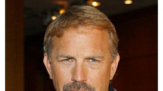 ケヴィン・コスナーに女児誕生　55歳で7人のパパに