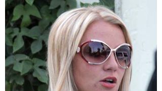 精神的に破綻したブリトニー・スピアーズ、まだ自立は無理！