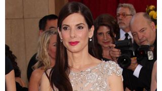 サンドラ・ブロック、二人目の養子を迎えるとの報道を否定