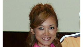 吉澤ひとみ「実は集団行動は苦手」モー娘。時代の内輪モメも告白