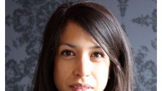 清楚な美人女優、デビュー作で恐ろしい濡れ場に初チャレンジ!これが前売り即完売の人気のスコッティシュホラー!